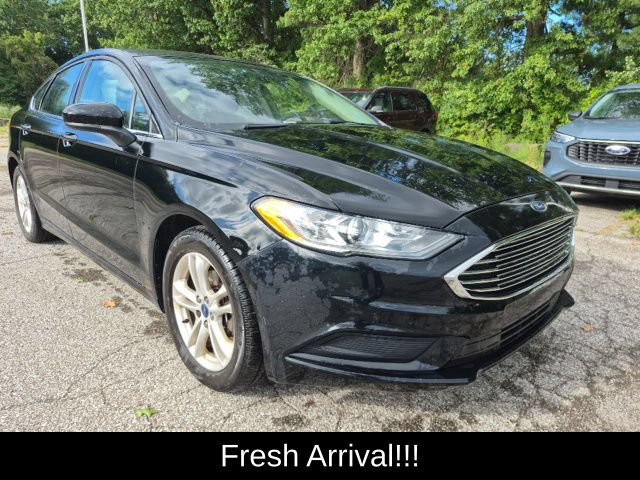 Certified 2018 Ford Fusion SE w/ Fusion SE Technology Package FWD image 12