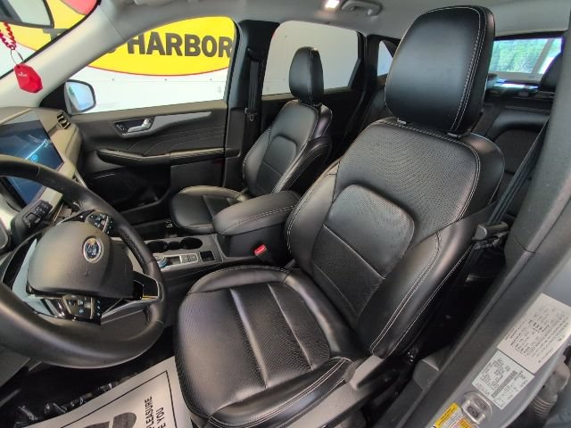 Certified 2023 Ford Escape Platinum AWD/4WD image 11