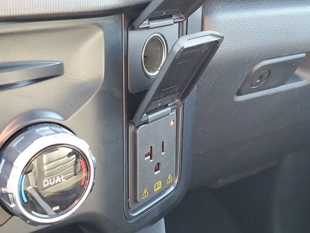 Certified 2023 Ford F350 Platinum AWD/4WD image 23