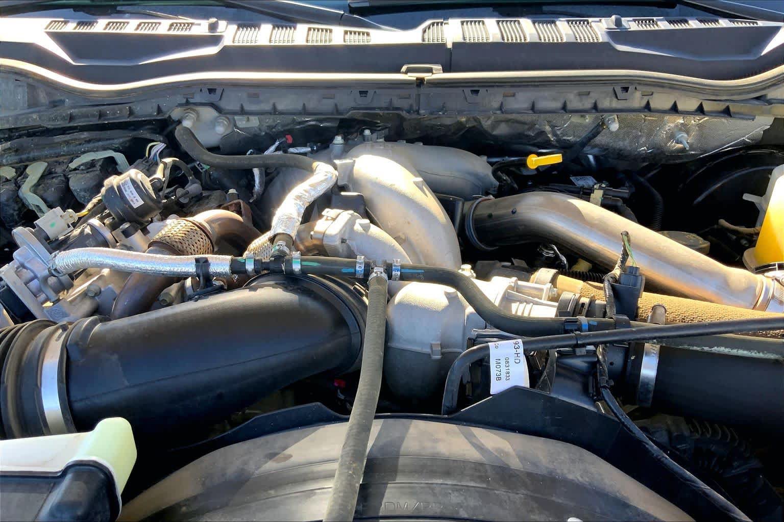 Certified 2022 Ford F250 Lariat w/ Tremor Off-Road Package AWD/4WD image 32
