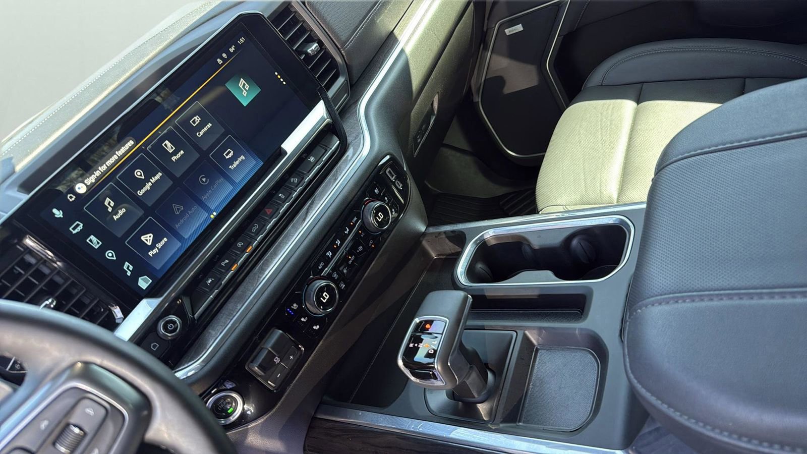 Used 2025 Chevrolet Silverado 1500 LTZ image 21