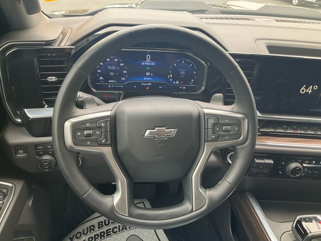 Used 2024 Chevrolet Silverado 1500 LT Trail Boss w/ Convenience Package II image 21