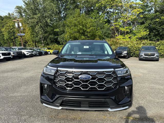 Certified 2025 Ford Explorer Platinum w/ Ultimate Package image 6