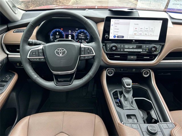 Used 2024 Toyota Grand Highlander Platinum image 14