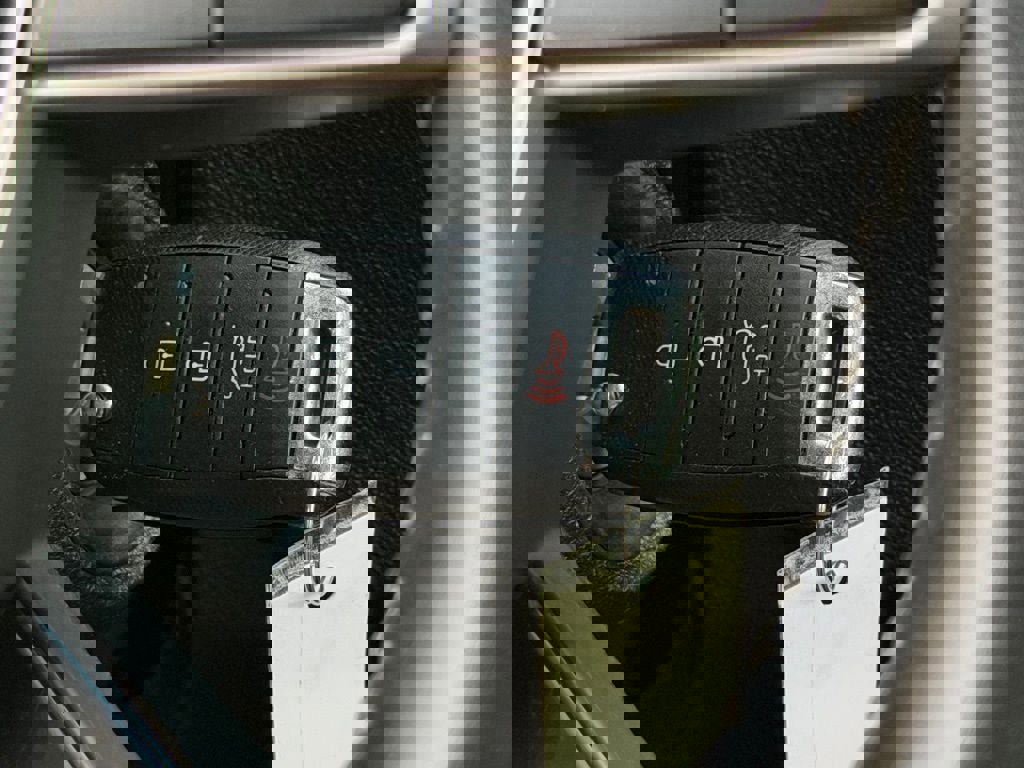 Used 2020 Kia Sorento LX w/ LX I4 Convenience Package image 40