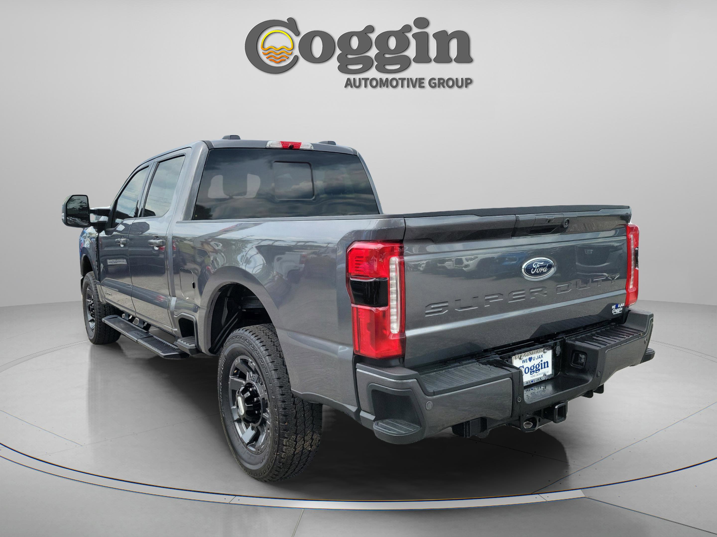 Certified 2024 Ford F250 Lariat w/ Lariat Ultimate Package AWD/4WD image 2