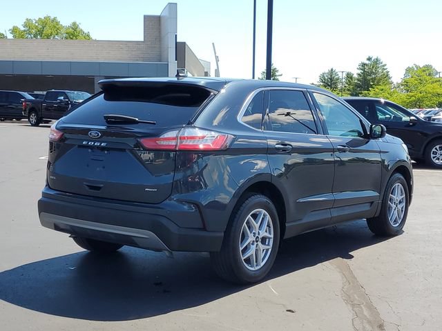 Certified 2023 Ford Edge SEL w/ Convenience Package AWD/4WD image 3