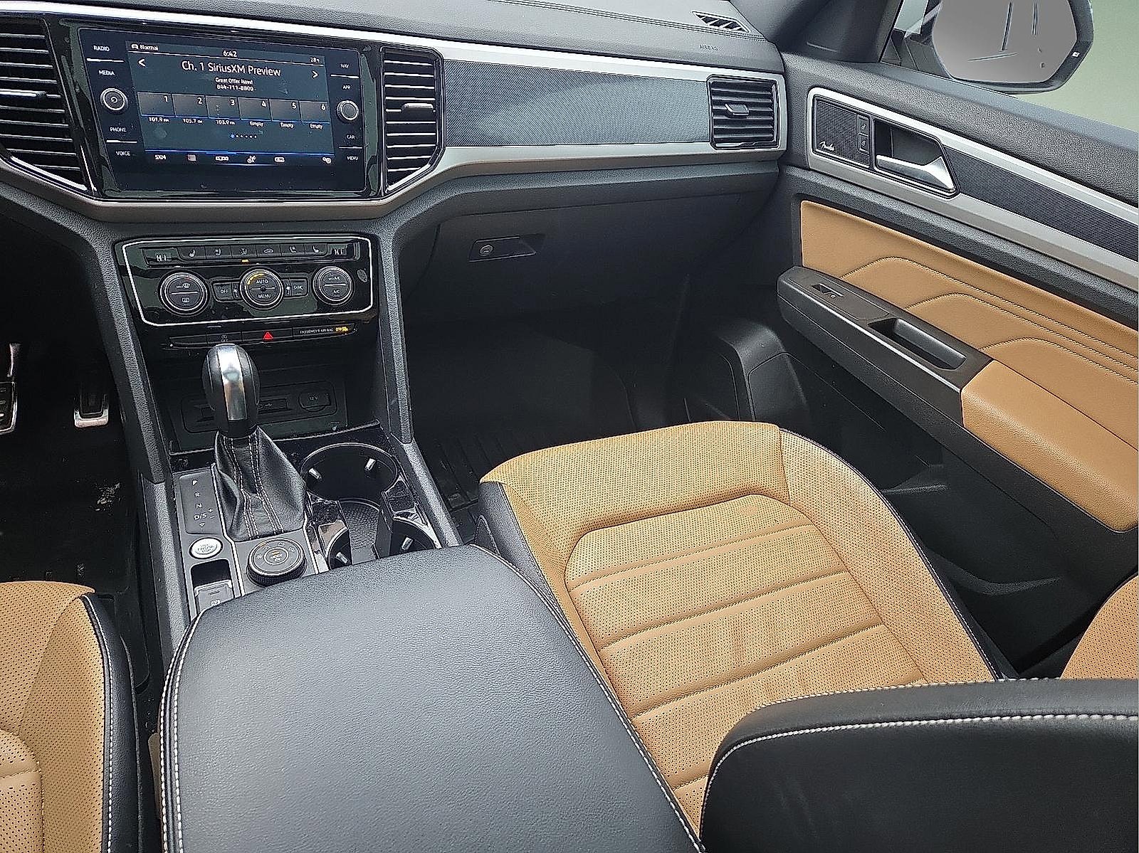 Used 2022 Volkswagen Atlas Cross Sport SEL Premium R-Line image 10