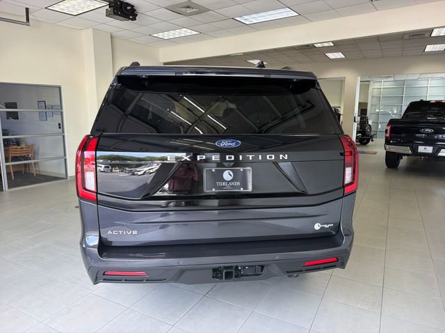 Certified 2025 Ford Expedition Active RWD image 6