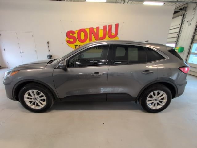 Certified 2021 Ford Escape SE image 2