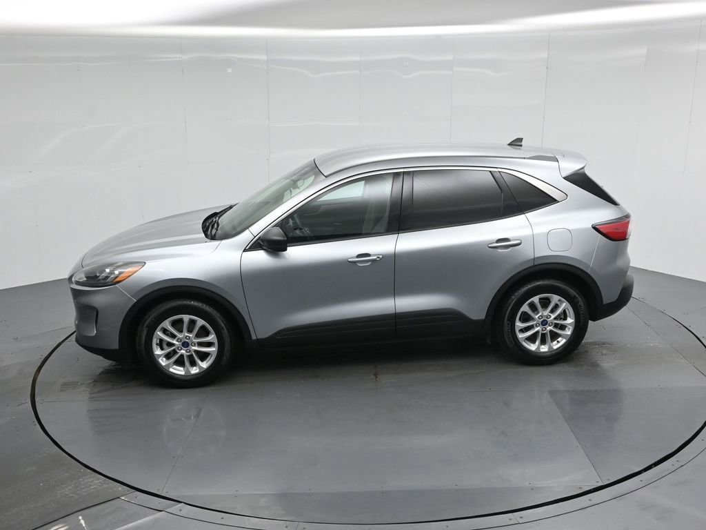 Certified 2022 Ford Escape SE image 42
