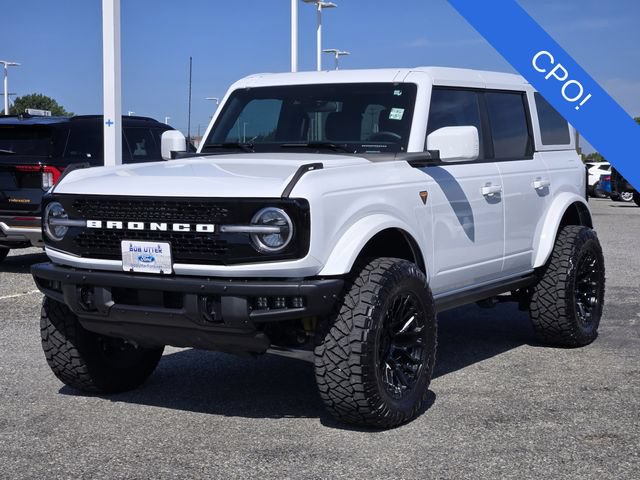 Certified 2025 Ford Bronco Badlands AWD/4WD image 3