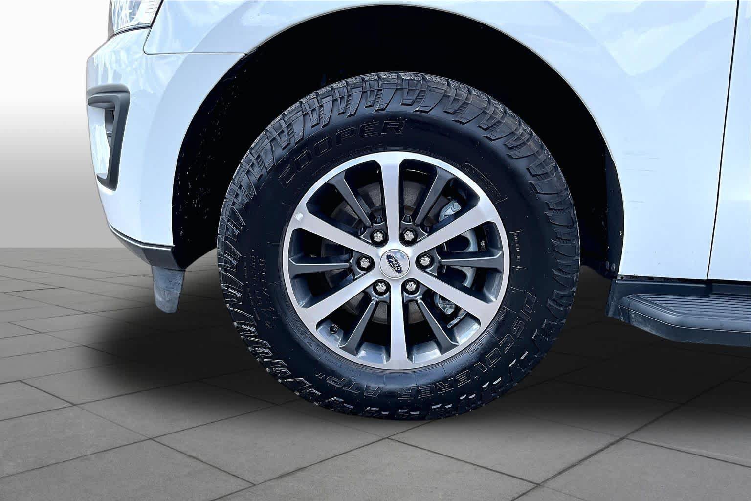Certified 2021 Ford Expedition XLT RWD image 11