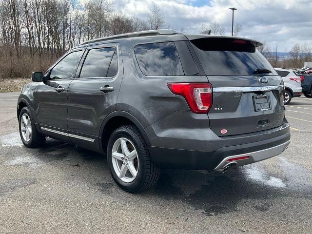 Certified 2017 Ford Explorer XLT w/ Equipment Group 202A AWD/4WD image 29