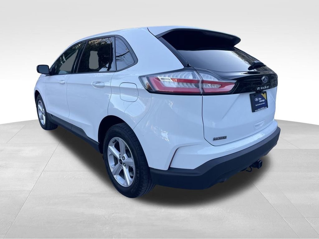 Certified 2024 Ford Edge SE image 3