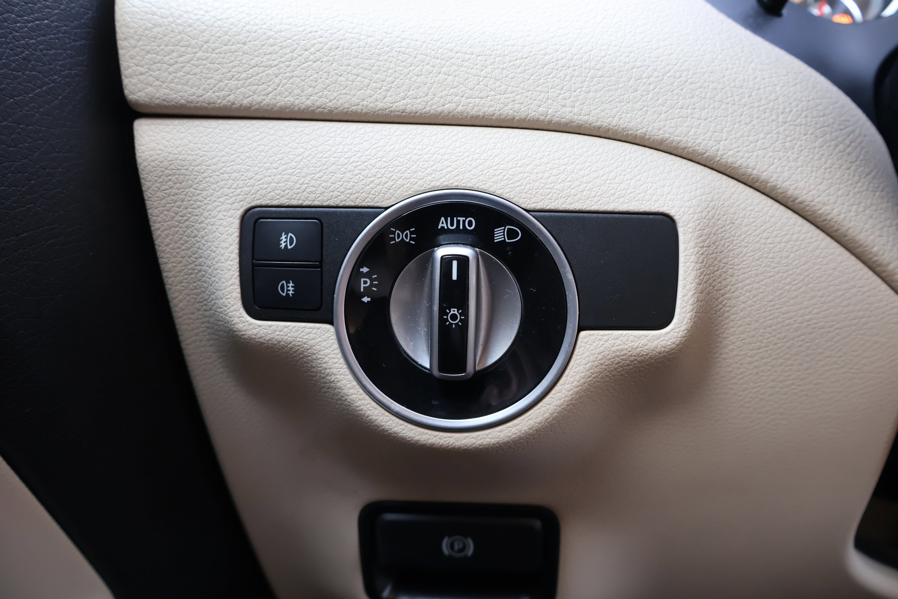 Used 2020 Mercedes-Benz GLA 250 4MATIC image 19