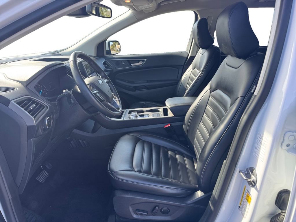 Certified 2024 Ford Edge SEL image 9