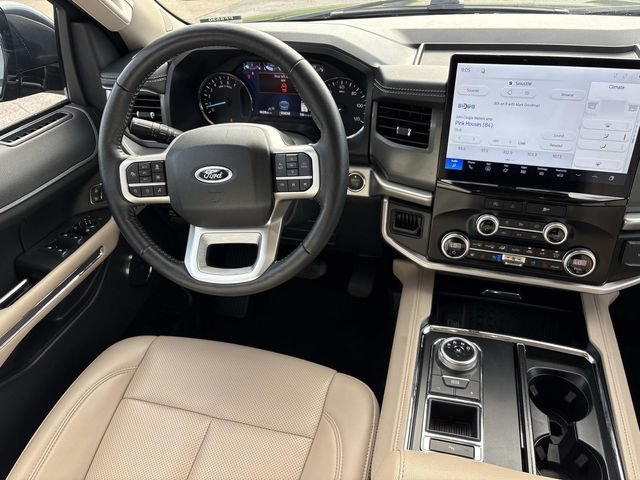 Certified 2024 Ford Expedition XLT RWD image 14