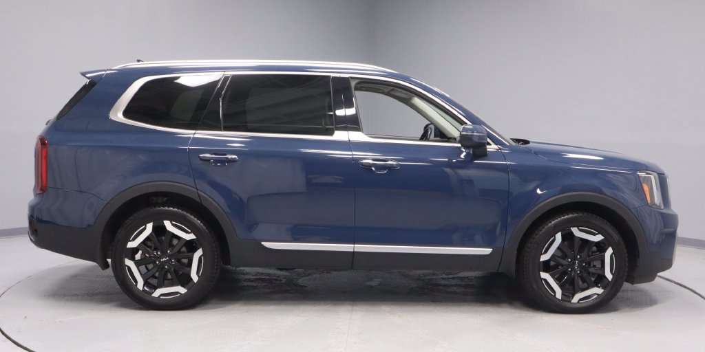 Used 2023 Kia Telluride S w/ S Sunroof Package FWD image 12