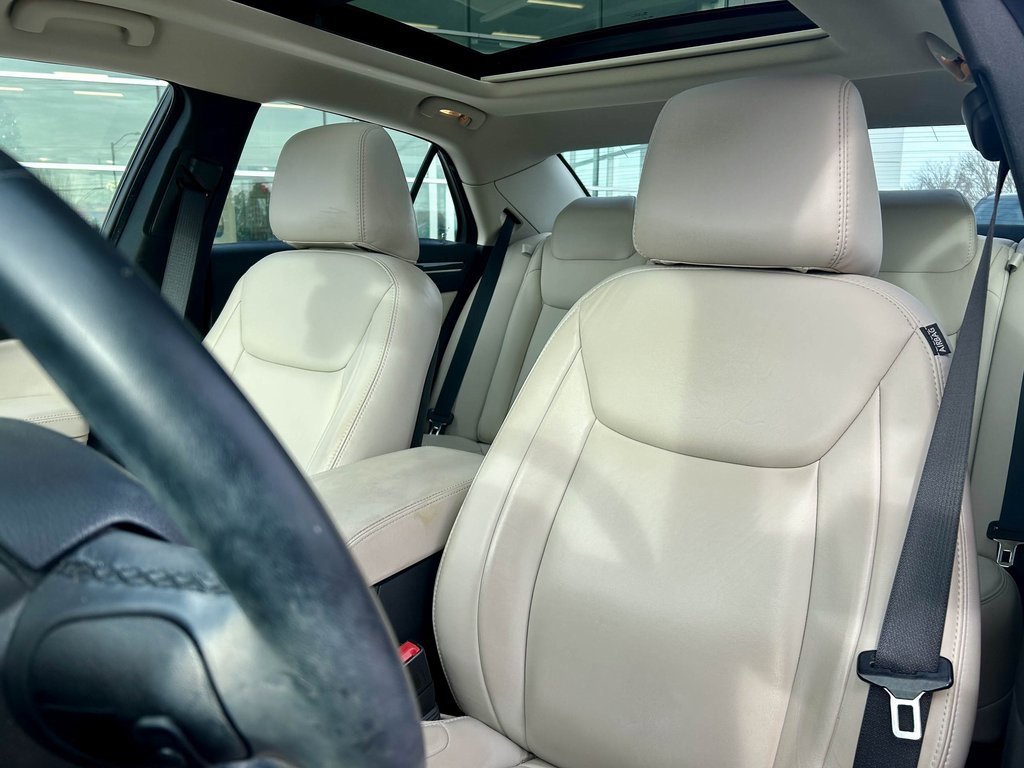 Used 2017 Chrysler 300 Limited w/ Value Package image 9