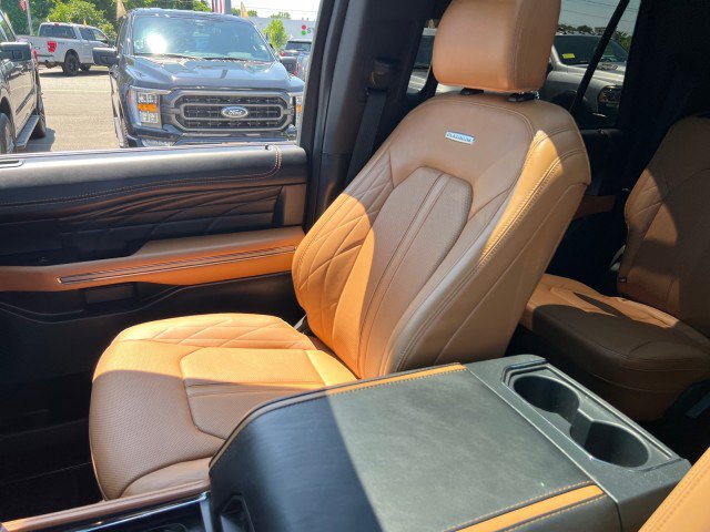 Certified 2023 Ford Expedition Max Platinum AWD/4WD image 9