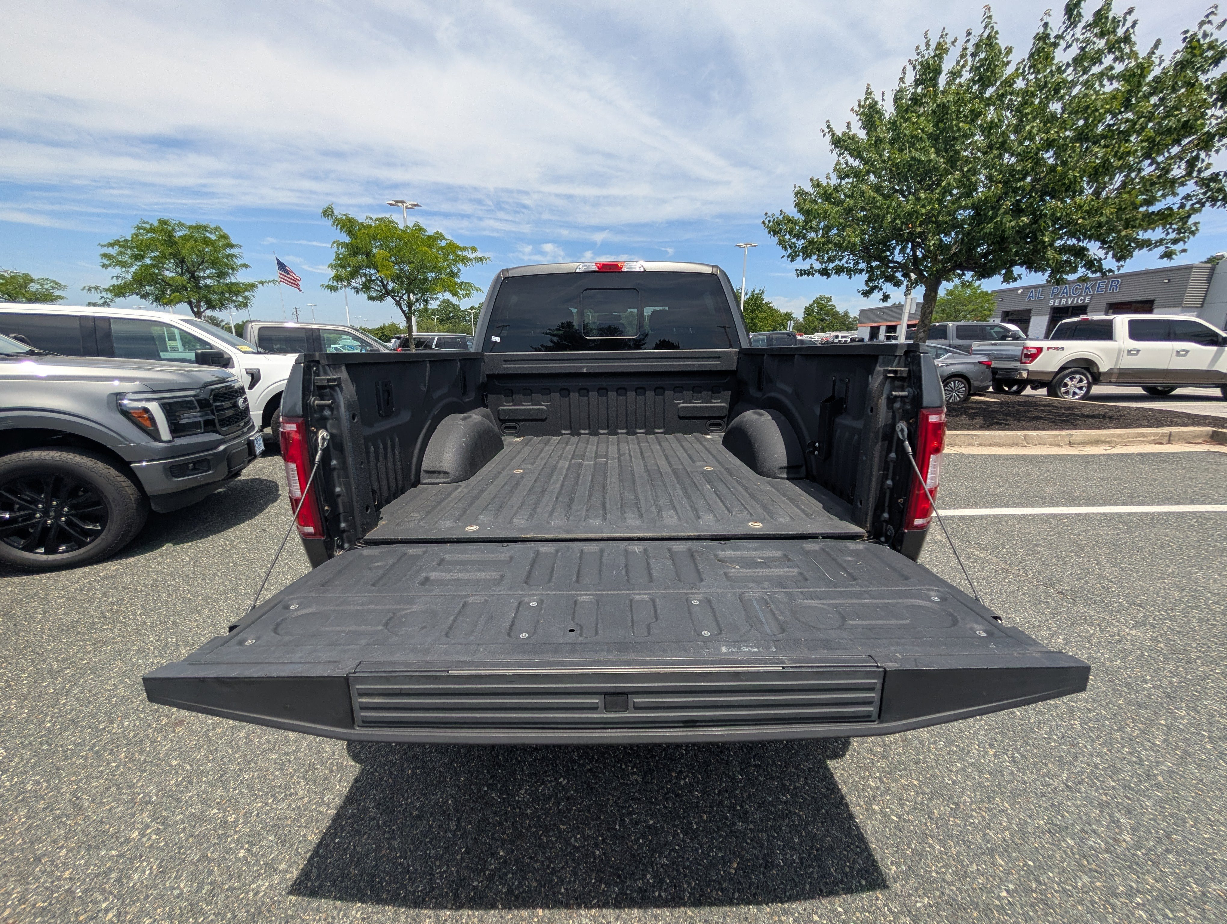 Certified 2018 Ford F150 XLT w/ Equipment Group 302A Luxury AWD/4WD image 12