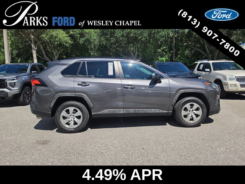Used 2021 Toyota RAV4 LE AWD/4WD image 4