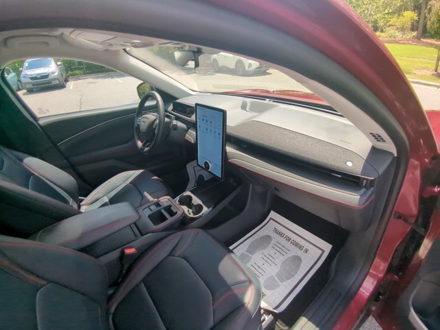 Certified 2025 Ford Mustang Mach-E Premium w/ Sport Appearance Package AWD/4WD image 28