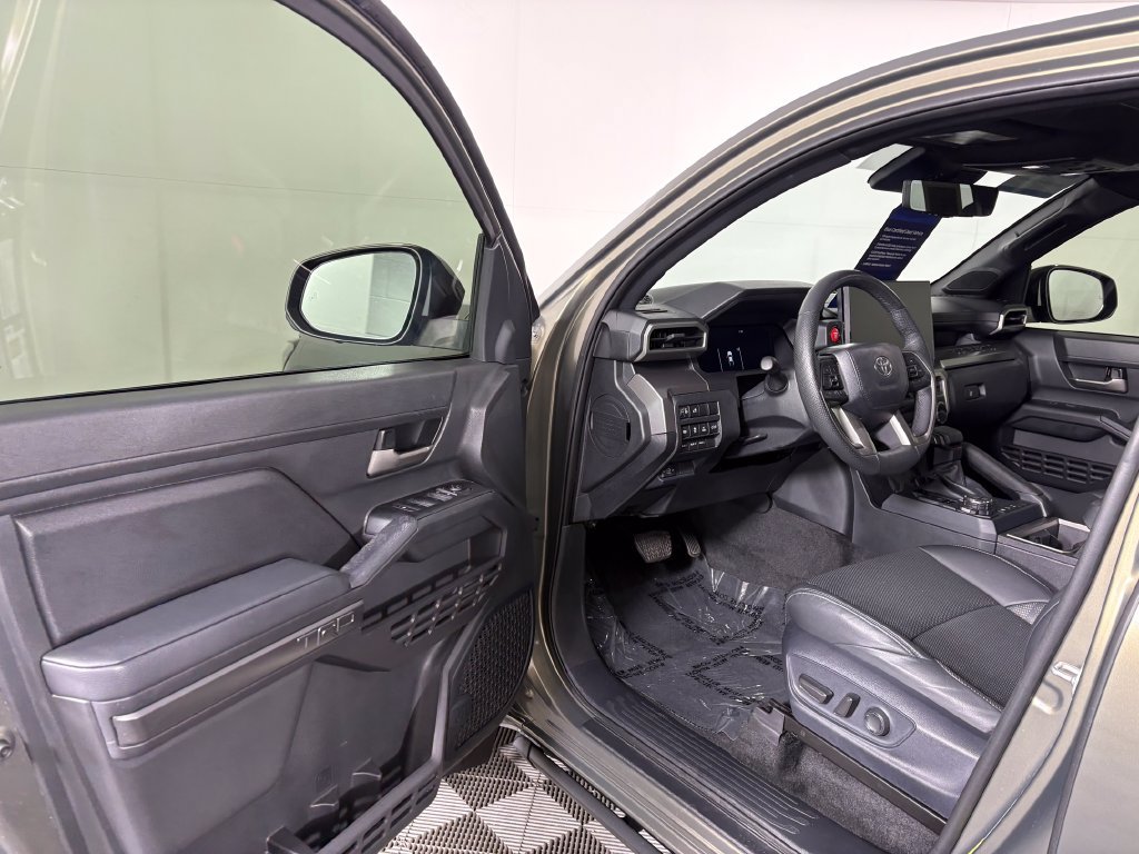 Used 2024 Toyota Tacoma TRD Off-Road w/ TRD Off Road Premium Package AWD/4WD image 11
