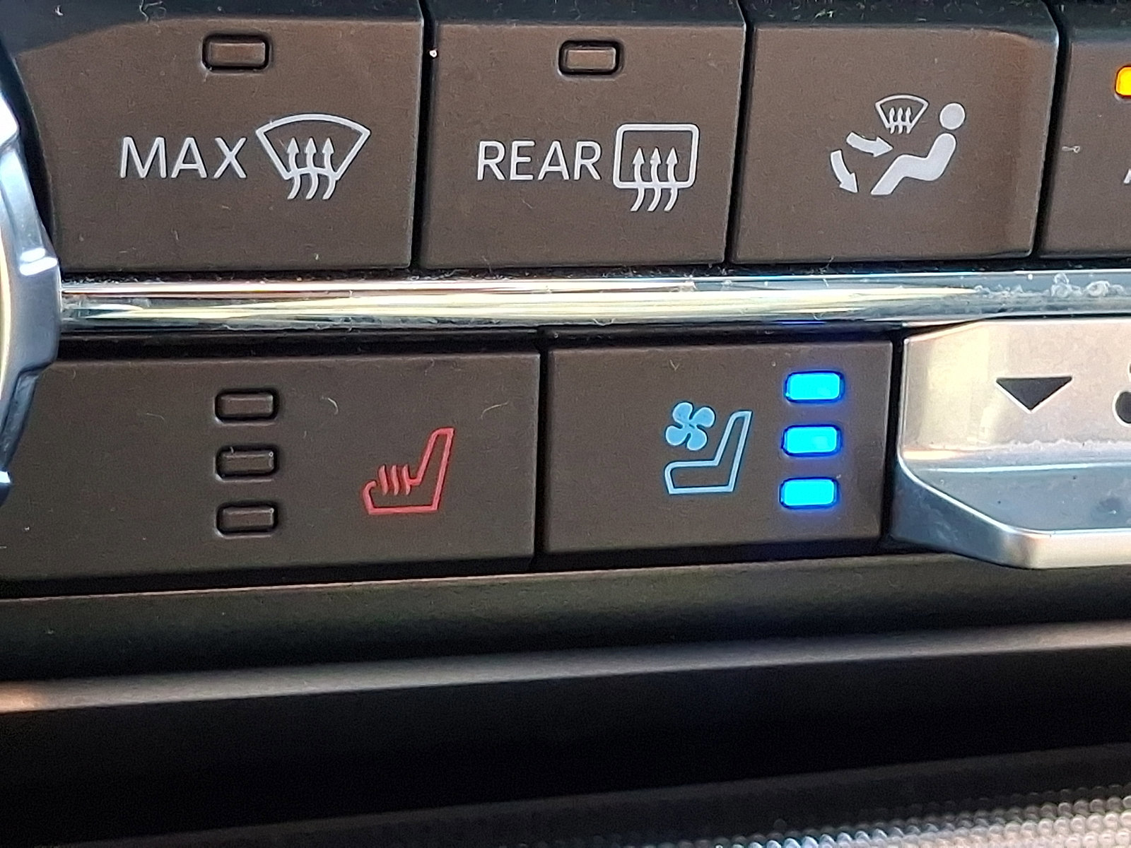 Certified 2022 Ford F150 Lariat image 25