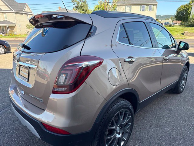 Used 2019 Buick Encore Sport Touring AWD/4WD image 6