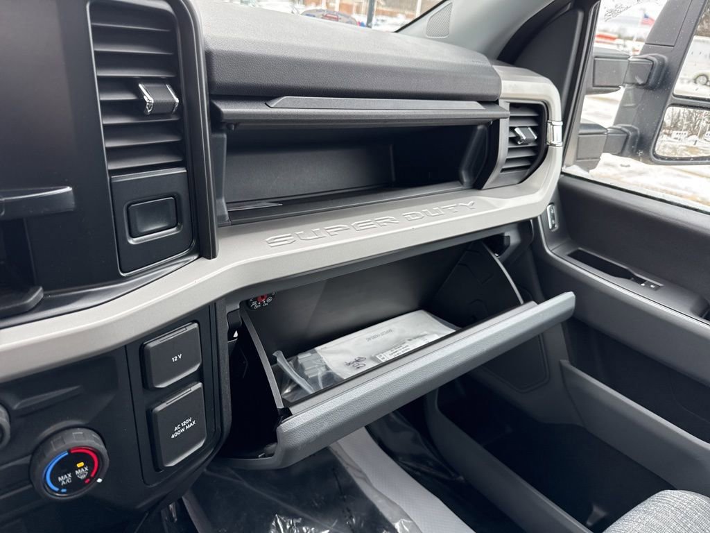 Certified 2023 Ford F250 XLT w/ 360-Degree Camera Package AWD/4WD image 25