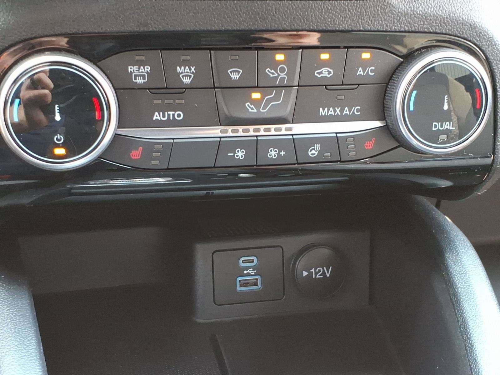 Certified 2022 Ford Escape SE w/ Convenience Package AWD/4WD image 17