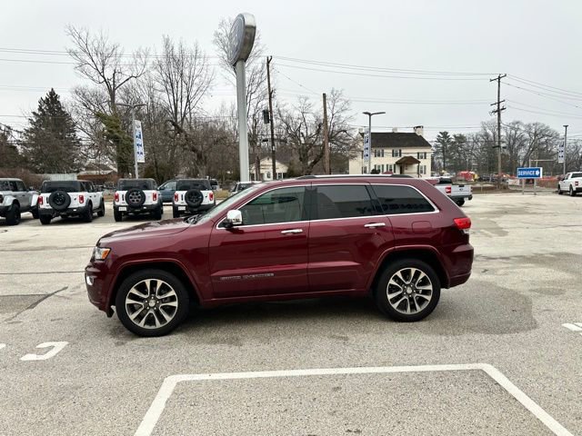 Used 2017 Jeep Grand Cherokee Overland w/ Jeep Active Safety Group image 7