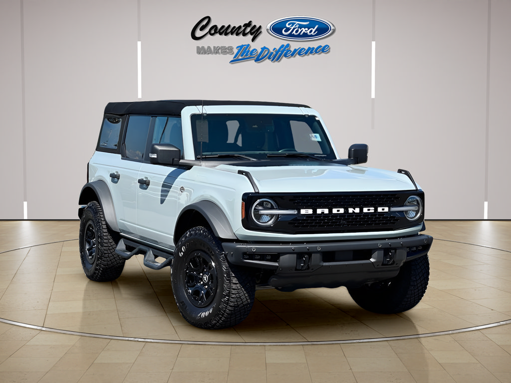 Certified 2024 Ford Bronco Wildtrak AWD/4WD image 1