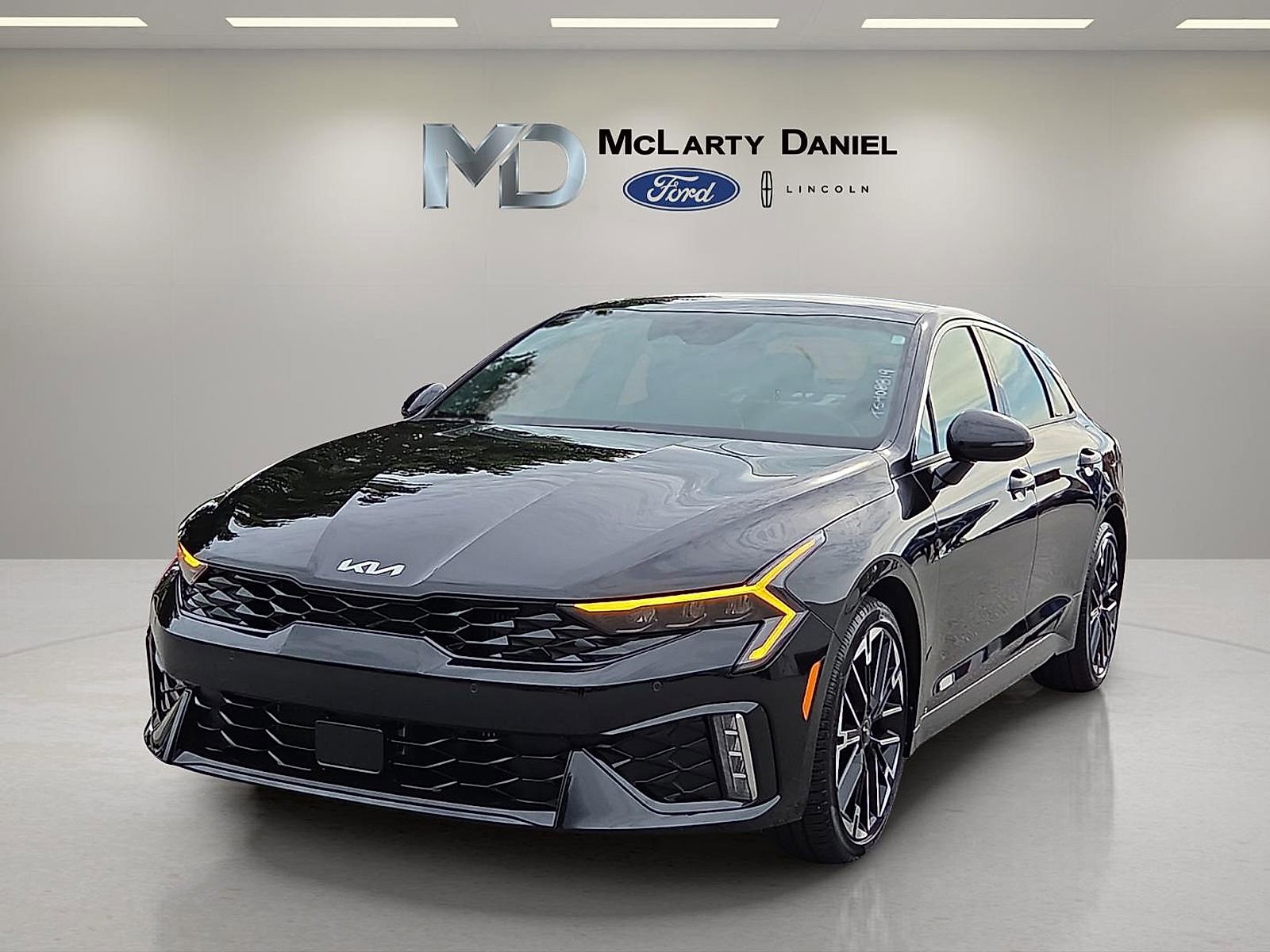 Used 2026 Kia K5 GT FWD image 2