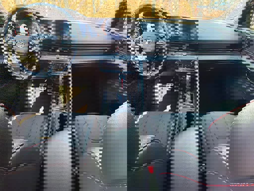 Used 2023 Hyundai Elantra N Line image 18