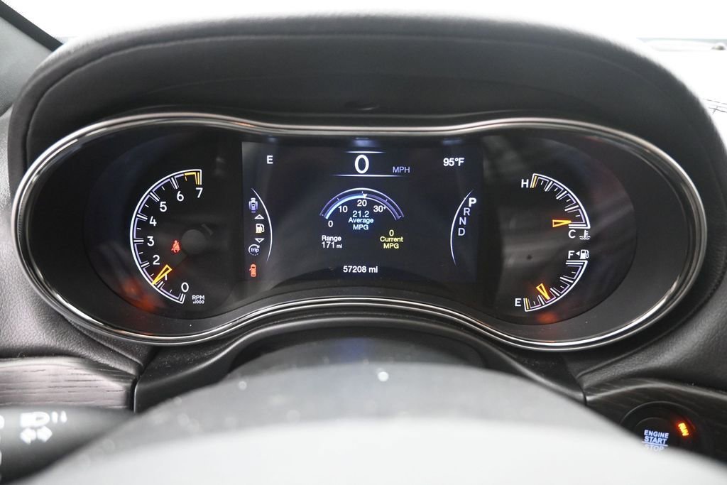 Used 2019 Jeep Grand Cherokee High Altitude RWD image 3