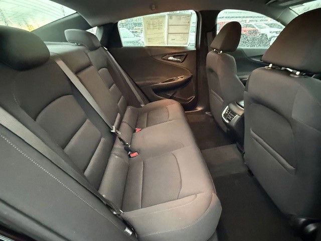 Used 2021 Chevrolet Malibu LT FWD image 14