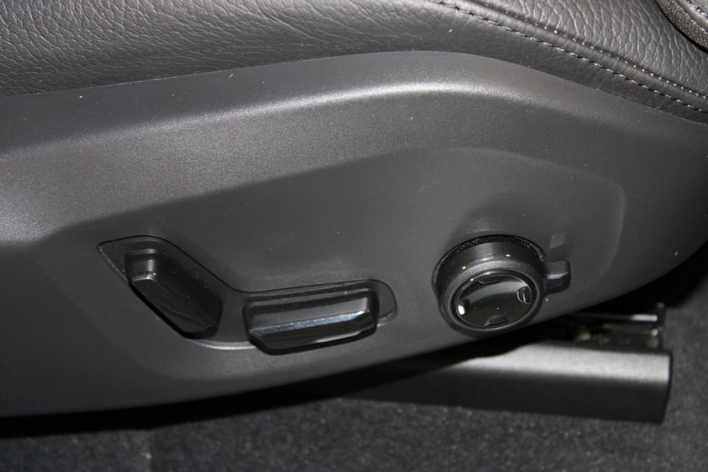 Used 2019 Volvo XC60 T5 Inscription w/ Protection Package Premier FWD image 27