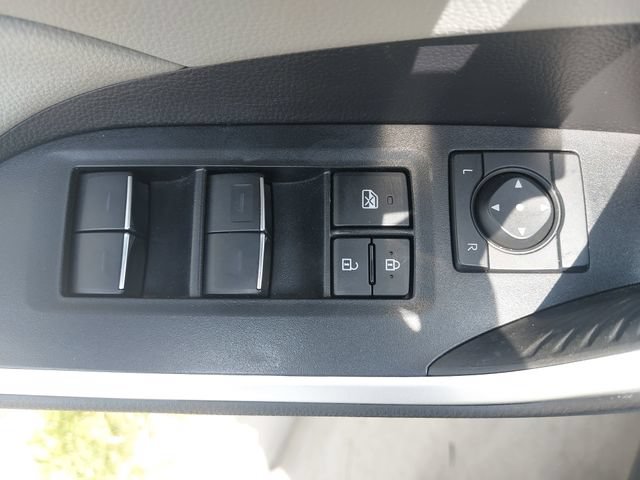 Used 2022 Toyota RAV4 XLE Premium FWD image 27