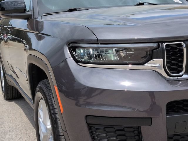 Used 2024 Jeep Grand Cherokee L Laredo RWD image 11