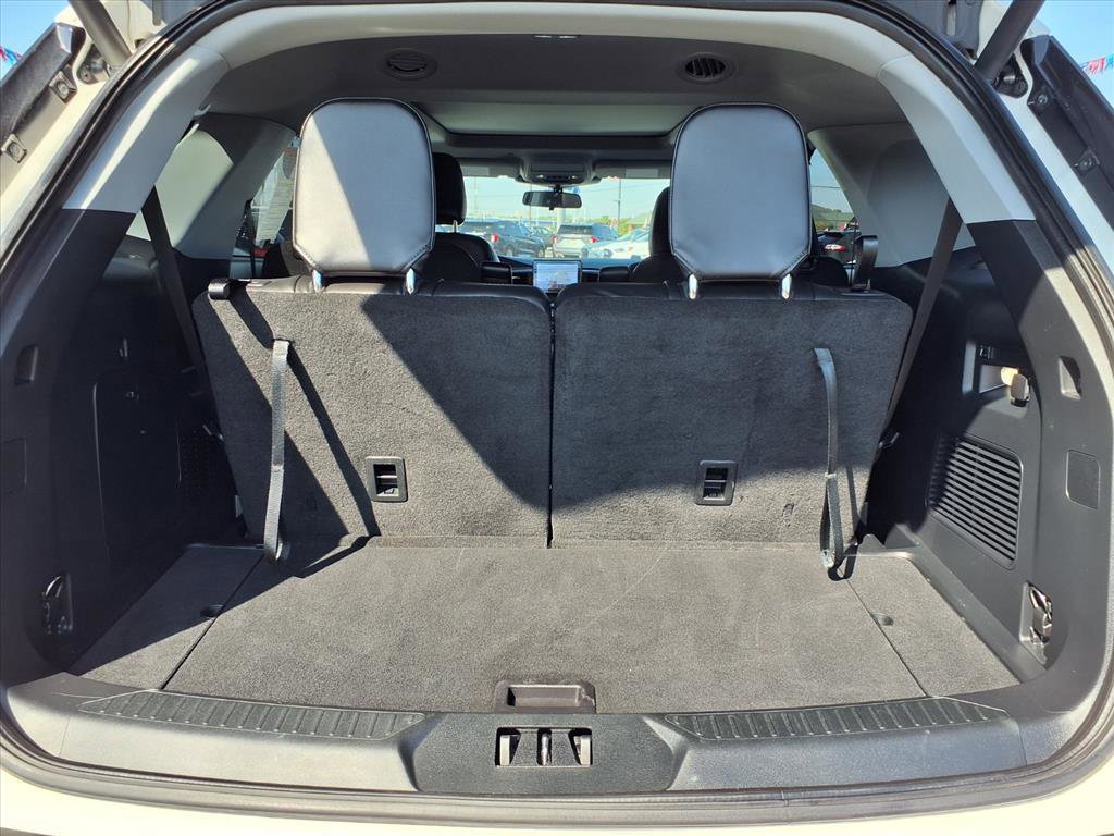 Certified 2023 Ford Explorer XLT w/ Equipment Group 202A image 26