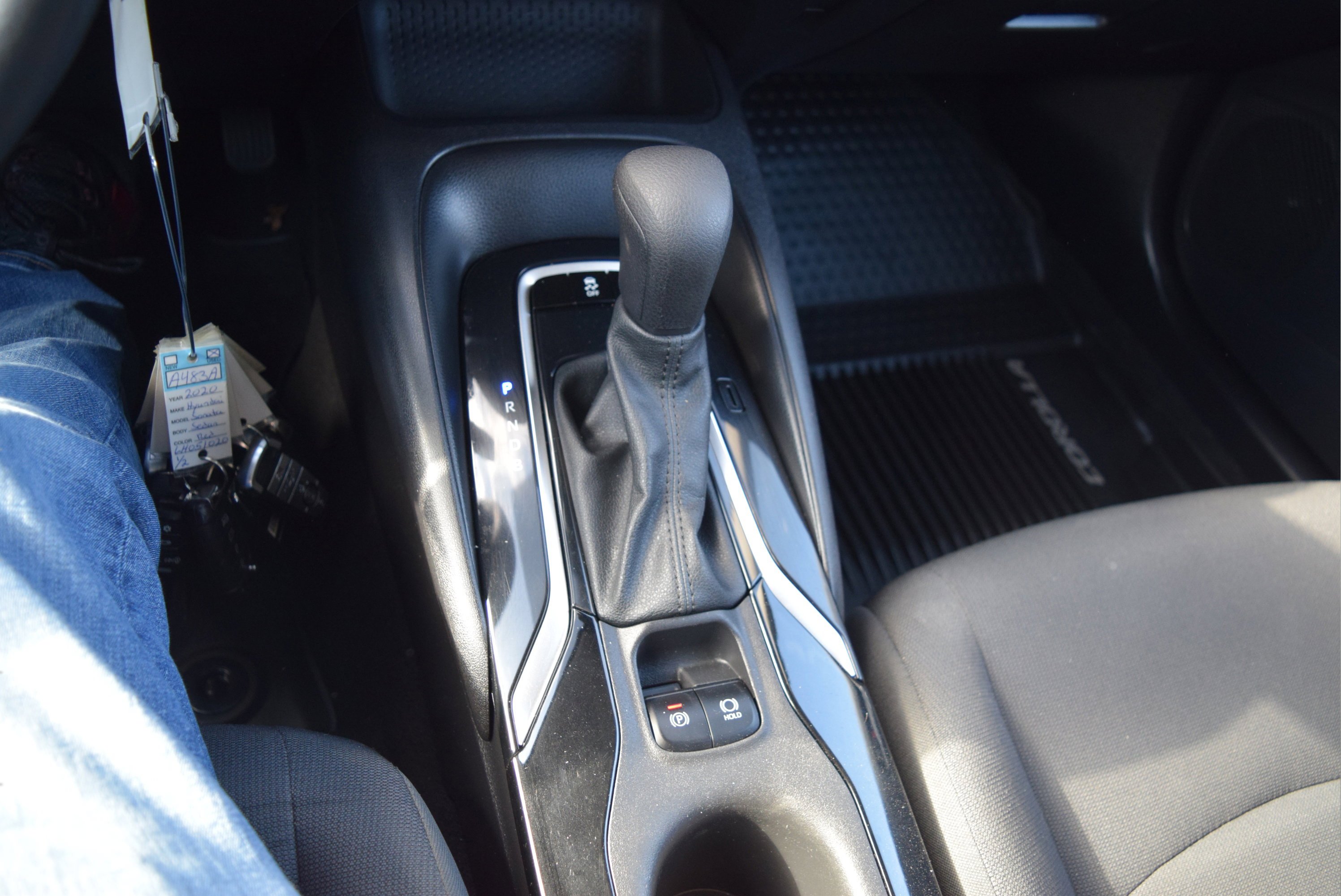 Used 2021 Toyota Corolla LE FWD image 15