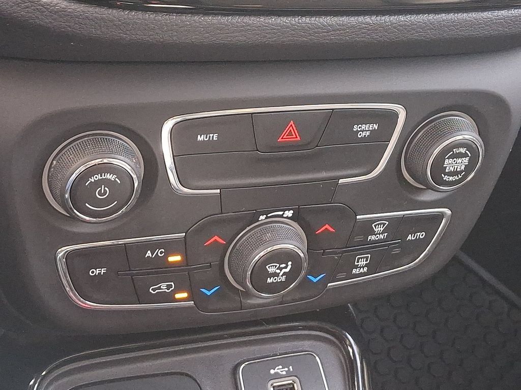 Used 2019 Jeep Compass Latitude AWD/4WD image 17