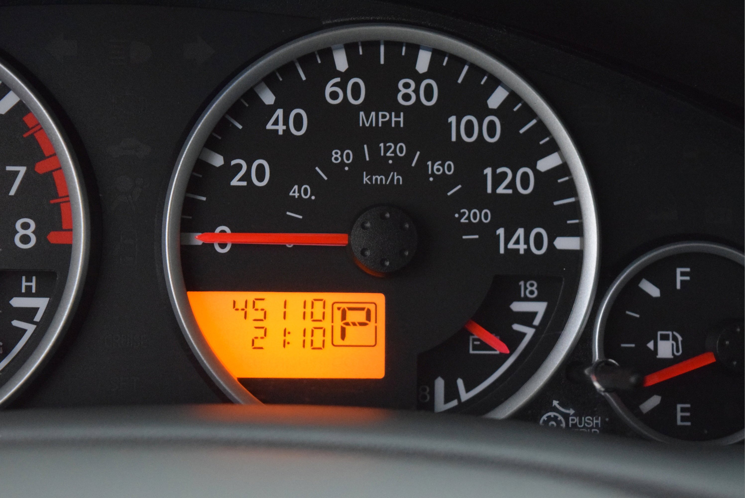 Used 2017 Nissan Frontier SL image 14