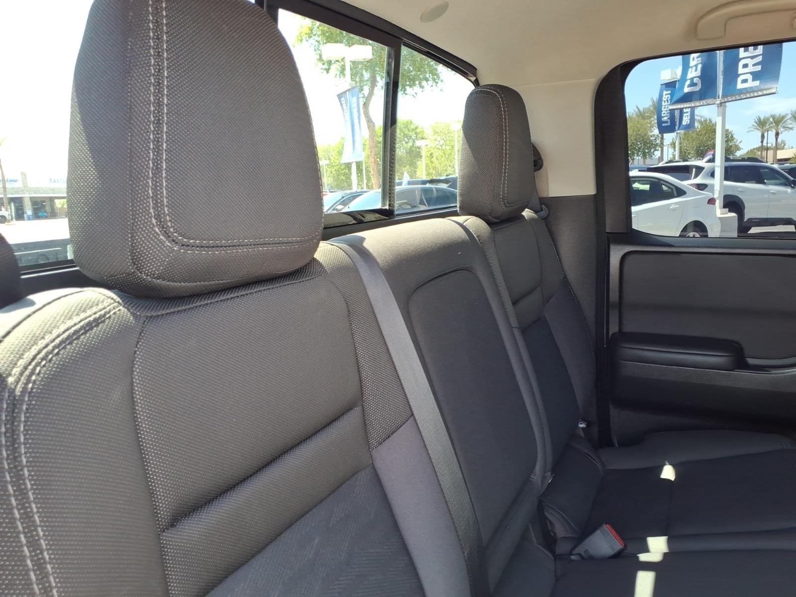Used 2024 Nissan Frontier SV w/ SV Convenience Package RWD image 15