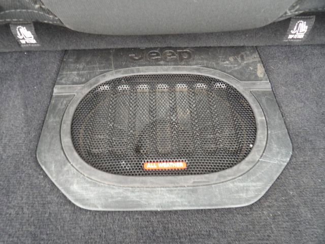 Used 2019 Jeep Wrangler Sport S image 32