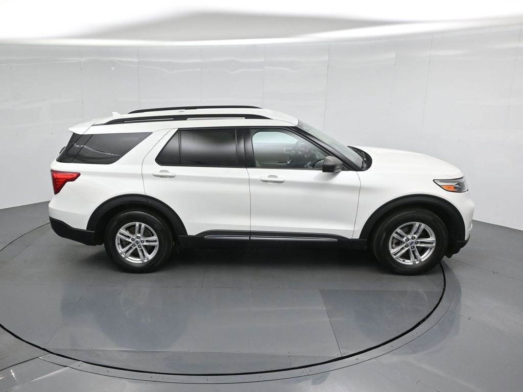 Certified 2023 Ford Explorer XLT w/ Equipment Group 202A RWD image 41