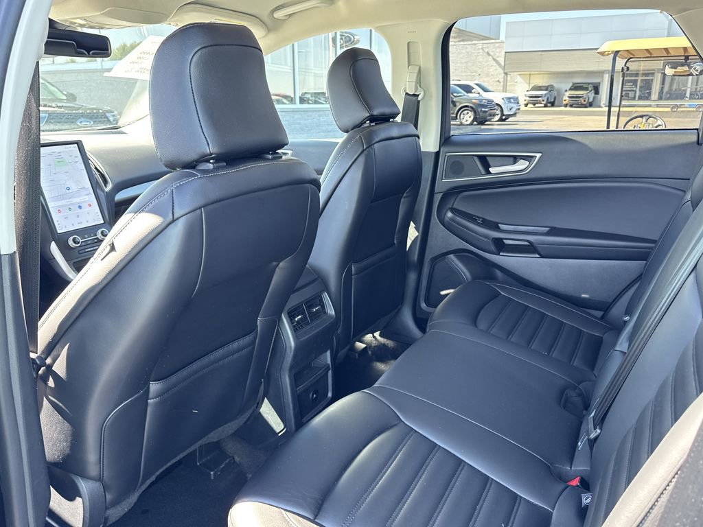 Certified 2024 Ford Edge SEL image 17